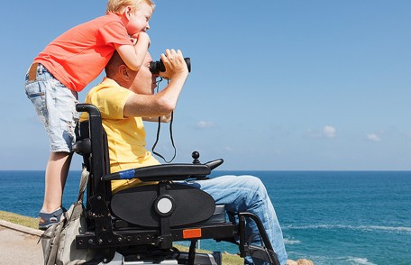 Ходунки на колесах для инвалидов и пожилых людей