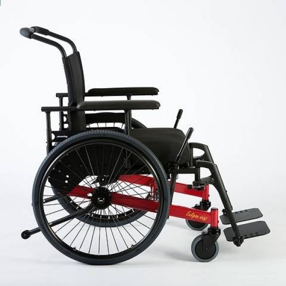 Широкая инвалидная коляска Dietz Eclipse Ly-250-1201