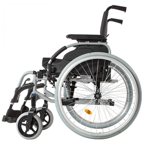 Инвалидное кресло-коляска Invacare Action 2ng - фото №2