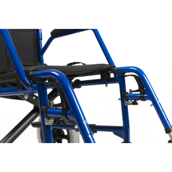Транспортировочное инвалидное кресло-коляска Vermeiren Bobby - фото №3