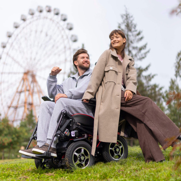 Кресло-коляска вездеход ступенькоход Caterwil GTS 4WD - фото №25