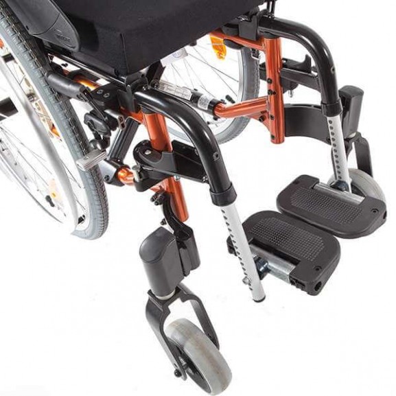 Кресло-коляска механическая Invacare Action 3 Junior - фото №5