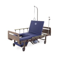 Кровать медицинская механическая с туалетным устройством ЛДСП Мед-Мос YG-6